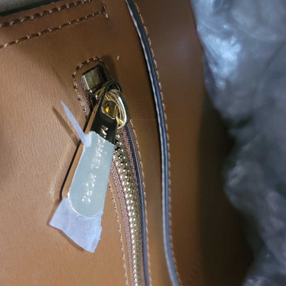 Purse - Picture 5 of 10